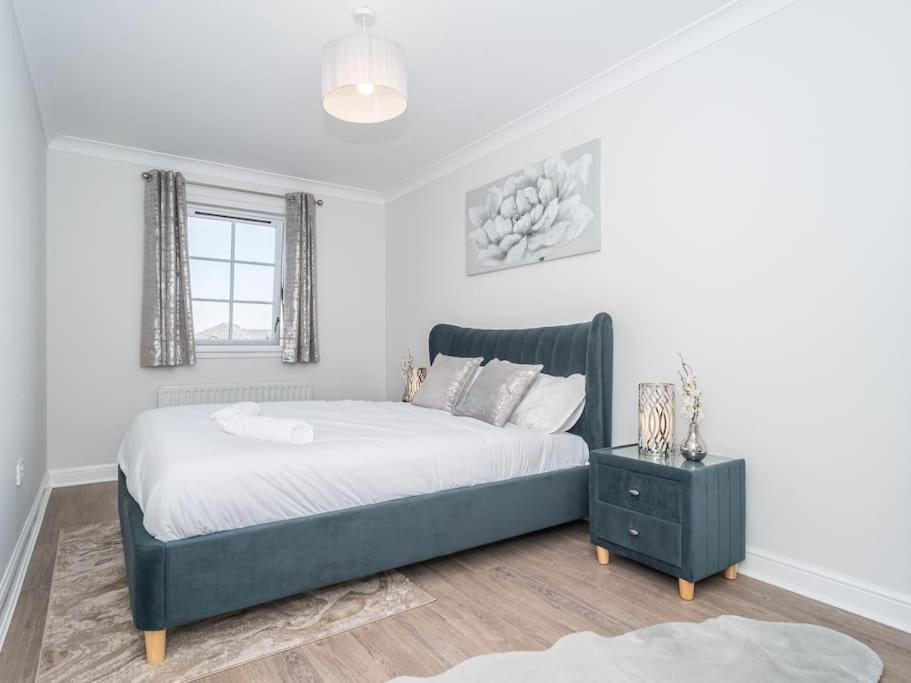 Апартаменти Luxury 2Bed 2Bath Flat In City Centre- Free Parking! Единбург Екстер'єр фото