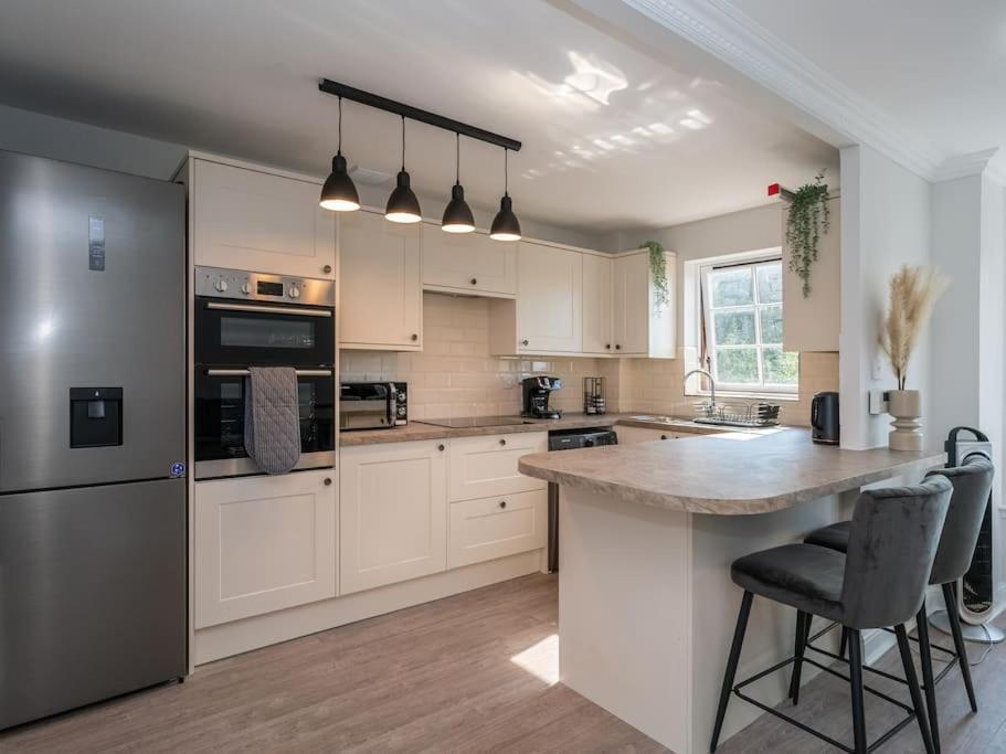 Апартаменти Luxury 2Bed 2Bath Flat In City Centre- Free Parking! Единбург Екстер'єр фото
